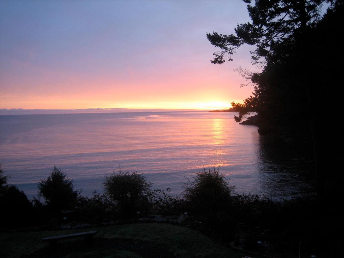 The Lodge At Weir'S Beach Metchosin Dış mekan fotoğraf