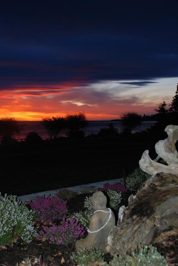The Lodge At Weir'S Beach Metchosin Dış mekan fotoğraf